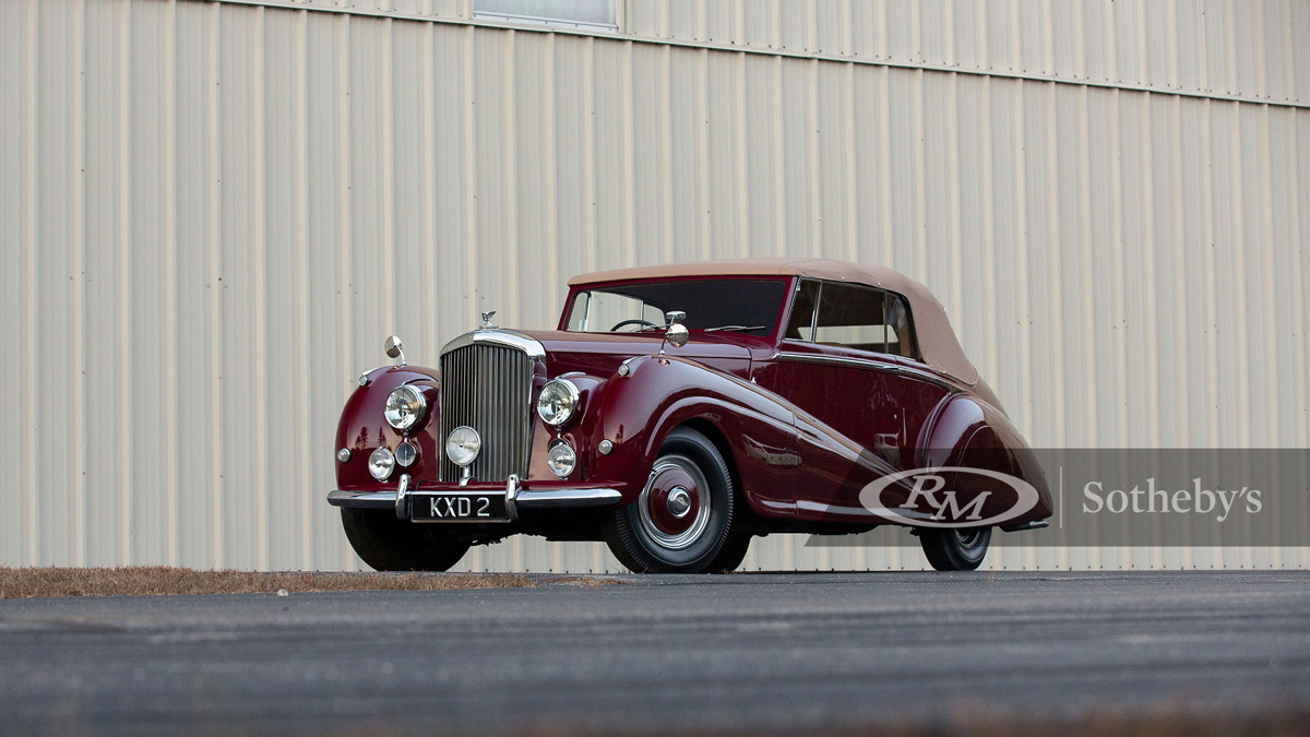 1952 Bentley Mark VI Drophead Coupe by Park Ward available at RM Sotheby’s Arizona Live Auction 2021